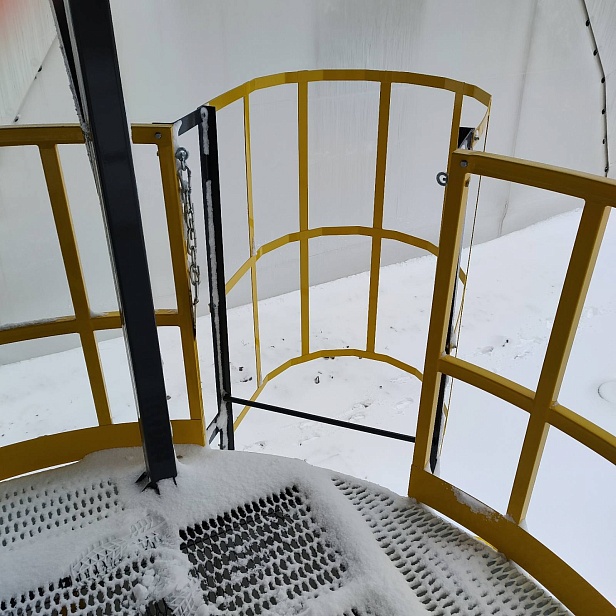 Выборгский район. ПАО "Новатэк" использует учебно-тренировочный полигон "Альпинист 03-06-2"для своих тренировок специалистов